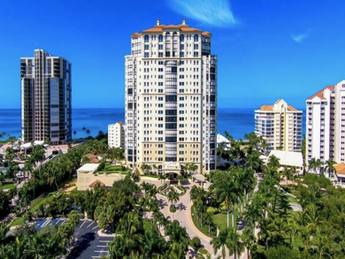 Naples Three Bedroom Great Amenities.